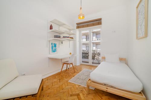 WHome Bright Modern Apartment in the Heart of Alvalade