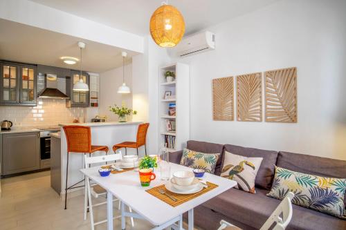 Charming Estepona Townhouse