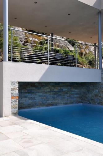 Magnifique villa avec piscine chauffée, vue mer et montage