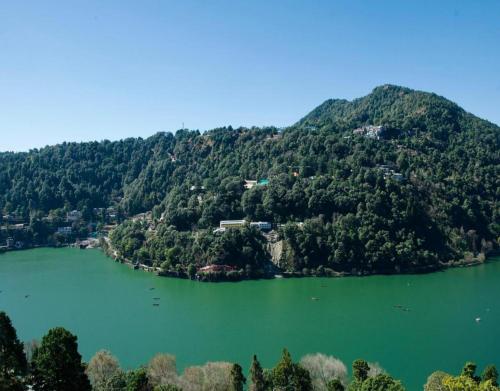 Un paisaje natural cerca of the bed and breakfast