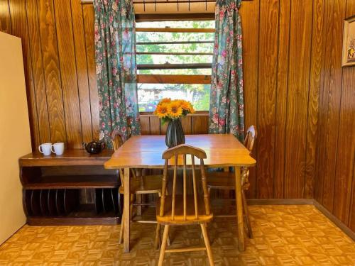 Imagen de la galería de Balsam Lake - 2-Bedroom Cottage #5, en Kawartha Lakes