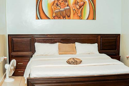 Ένα ή περισσότερα κρεβάτια σε δωμάτιο στο AIRPORT INN MOTEL