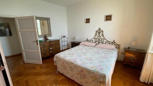 Gallery image of Sea view apartment, 3 bedrooms, large living room in Piombino