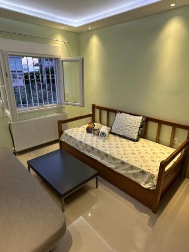 UpTown40 Ground Floor Apartment with Easy Free Street Parking