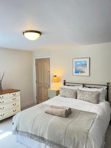 Katil atau katil-katil dalam bilik di Beautiful flat in Harrogate, 2 kingsize beds