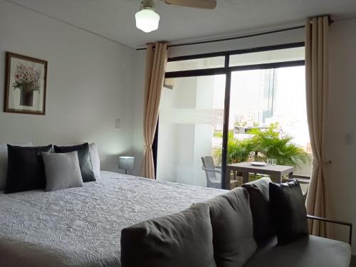 Fotografie z fotogalerie ubytování Cómodo apartamento en el centro de Granada v destinaci Cali