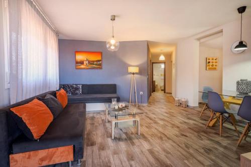 Private Modern Apartment