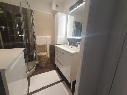 Le Versailles appartement 4 prs cosy carre d or