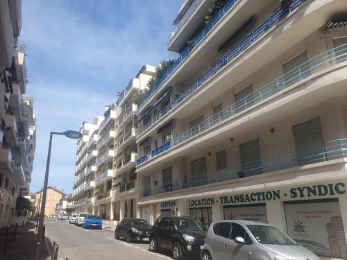 Le Versailles appartement 4 prs cosy carre d or