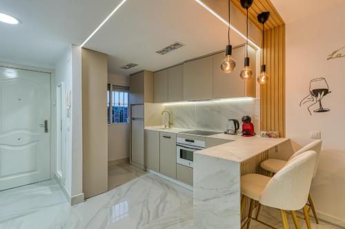 Colinamar Luxury Apartment Near airport and beach