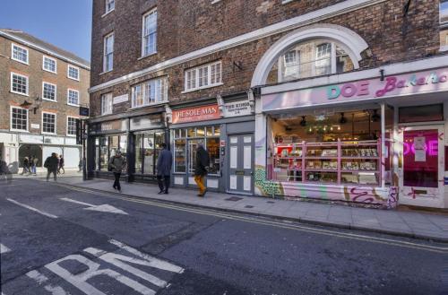 The Kings Apt 3 In The Heart Of York - Central Location photo 7