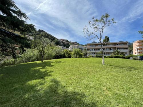 Appartement moderne dans une résidence avec piscine