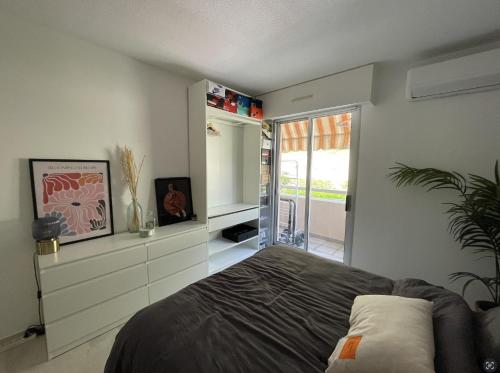 Appartement moderne dans une résidence avec piscine