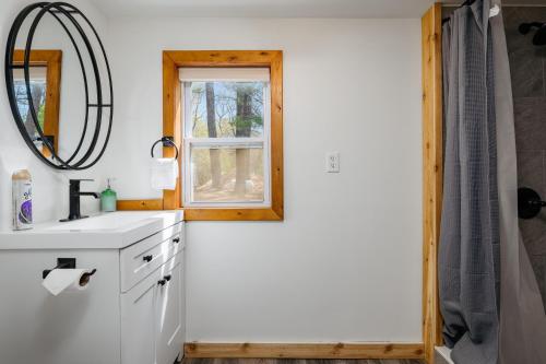 Φωτογραφία από το άλμπουμ του Cozy Cottage on Arbutus Lake σε Traverse City
