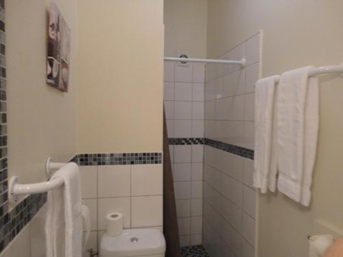 Ένα μπάνιο στο Hôtel des 2 Gares