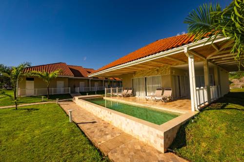 Bazén v ubytování Bella Terra Laguna Azul Resort & Spa nebo v jeho okolí
