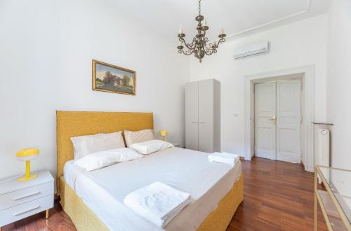 Colosseum Apartment, 3 bedrooms, 3 baths, large living room with a sofa bed, the apartment can accommodate 8 people
