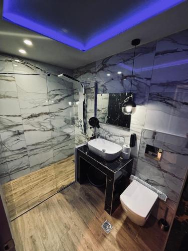 Cucina o angolo cottura di Candi Luxury Suites