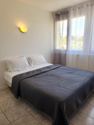 2 steps from Avignon train station