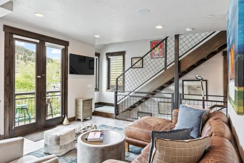 Fotografie z fotogalerie ubytování Dual Unit Mountain Retreat, 4BR, Prime Location, Sleeps 10, Historic Charm & Modern Luxury, Steps to Main St! v destinaci Park City