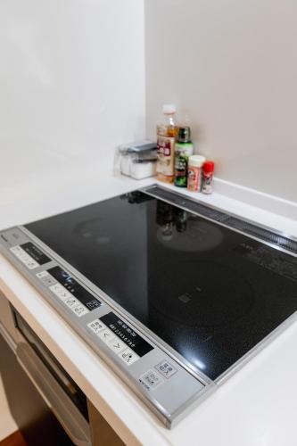 Una cocina o cocineta en 出雲古民家の宿みだみ