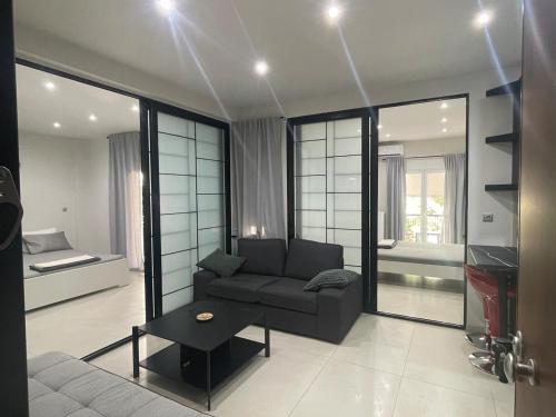 Chris375flat-ParkOperaOnasioRea