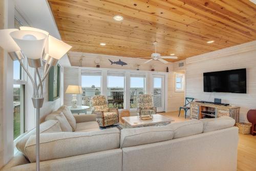 Φωτογραφία από το άλμπουμ του Eleventh Street σε Mustang Beach