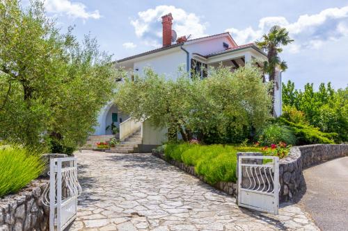 Apartments Cerovic