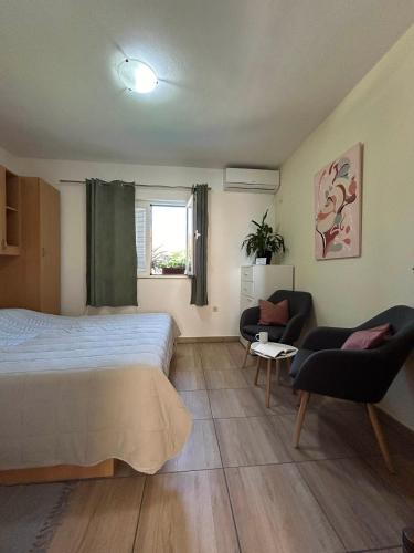 Apartment Orebic 10082c