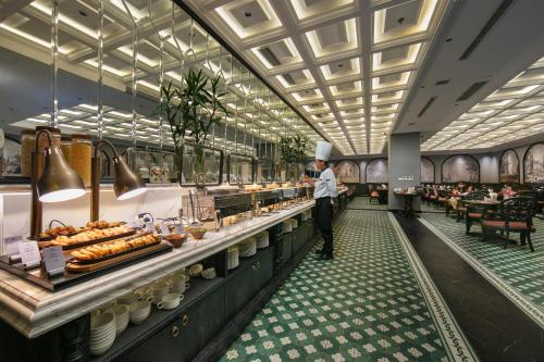 Φαγητό σε αυτό το ξενοδοχείο ή κάπου εκεί κοντά