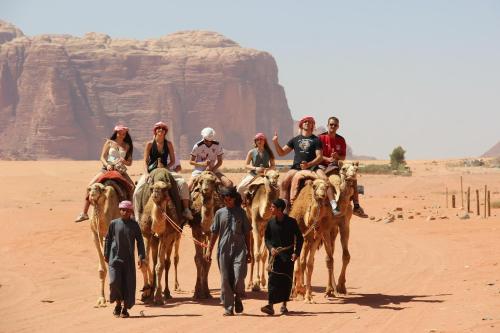 Tetamu yang menginap di Wadi Rum Stars Valley