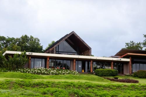Taman di luar Puripai Villa Wellness & Retreat