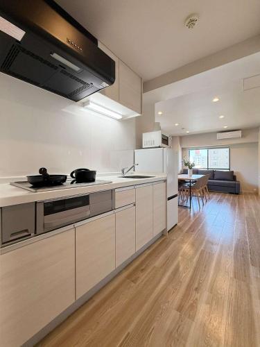 Grandeur by b hotel - Family-Sized Apt Near Peace Park with River View