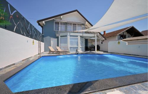 2 Bedroom Amazing Home In Bjelovar