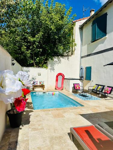 Villa Montplaisir, maison avec piscine privée à 800m du centre historique