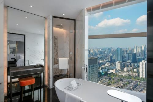 成都市にあるThe Langbo Chengdu, in The Unbound Collection by Hyattのギャラリーの写真