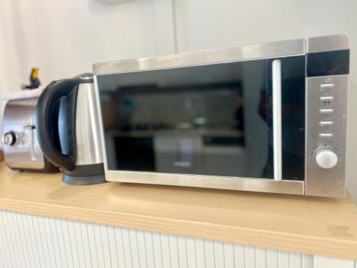 Lake Loft Colonnoにあるキッチンまたは簡易キッチン