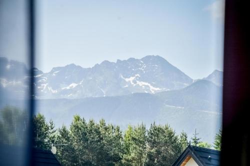 widok na góry z okna w obiekcie DW Maria 1 Zakopane w Zakopanem