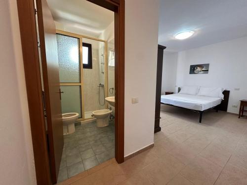 Ένα μπάνιο στο Marina View Apartments