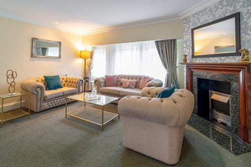 Posezení v ubytování Sprowston Manor Hotel, Golf & Country Club