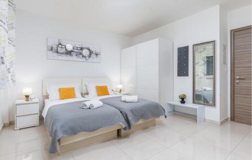 Lovely Apartment In Pula With Wifi