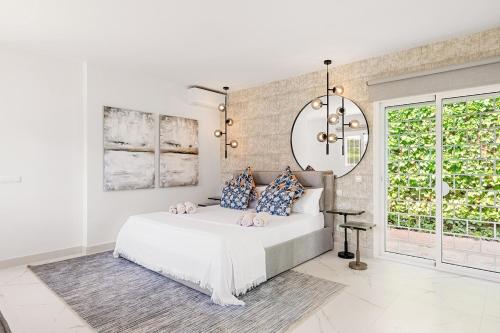 Villa Simone Private Heated Pool in Marbella Centre