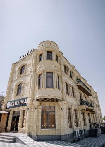 Maksima Hotel