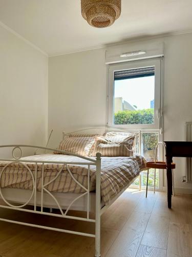 Photo de la galerie de l'établissement Appartement avec grand jardin reposant, au Mans