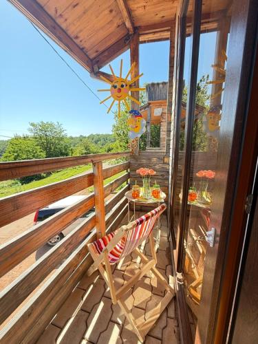 Un balcón o terraza en Windy Hills