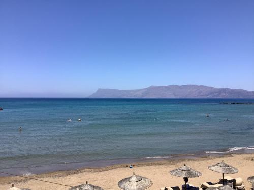 Photo de la galerie de l'établissement Molos Beach Rooms, à Kíssamos