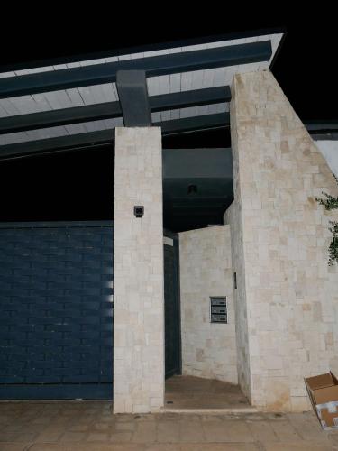 Το κτήριο όπου στεγάζεται  η παραθεριστική κατοικία