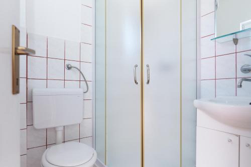 Kúpeľňa v ubytovaní Apartments Krizmanić