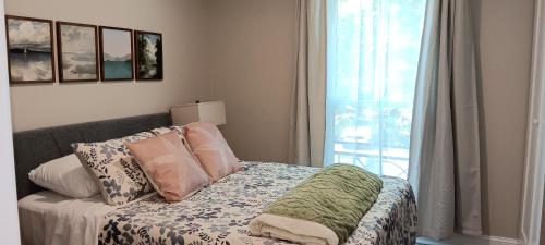 Katil atau katil-katil dalam bilik di 3 Bed 2 Bath Fully Equipped