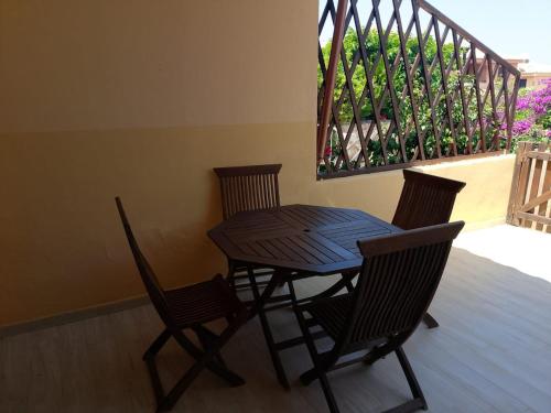 Μπαλκόνι ή βεράντα στο Cozy studio in Baia de Bahas